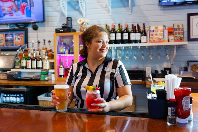 Gators Den Sports Grill in Gainesville for Dining in Gainesville